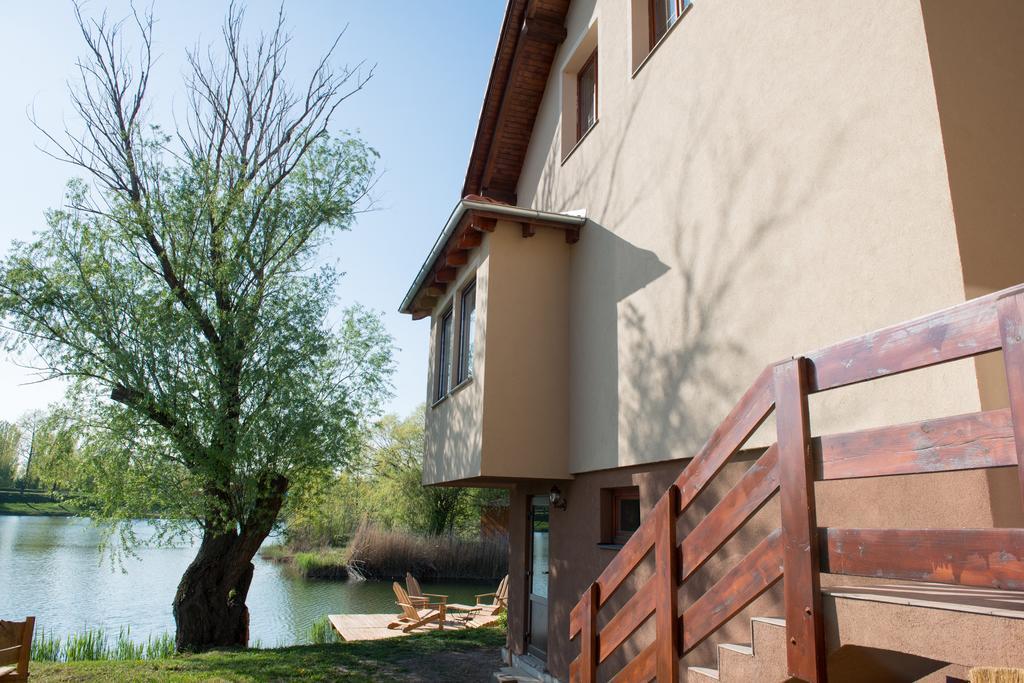 Ferienwohnung Apartman Timea Dunajská Streda Exterior foto