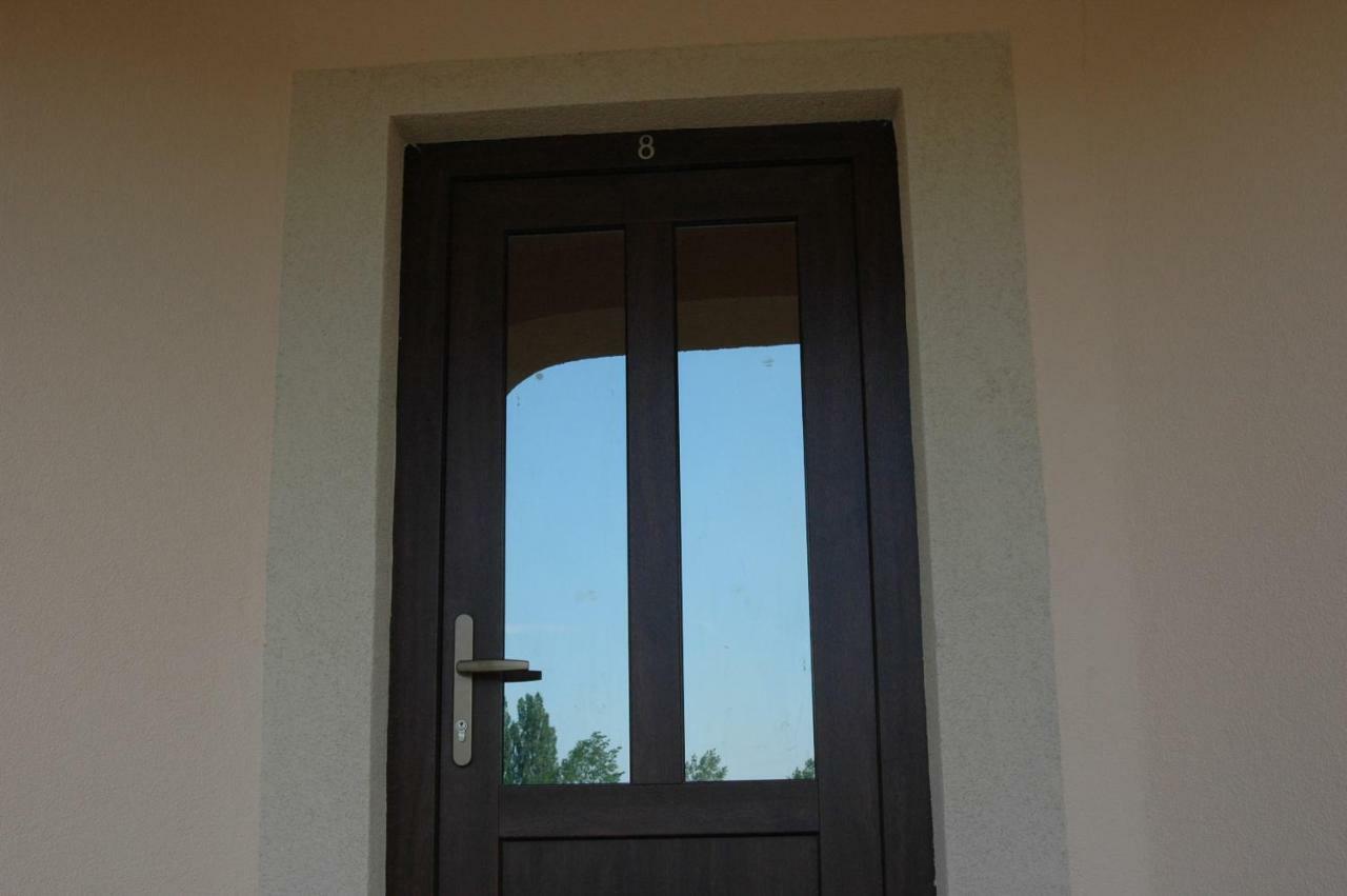 Ferienwohnung Apartman Timea Dunajská Streda Exterior foto